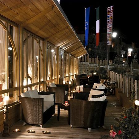 Alpen Suite Hotel มาดอนนาดีกัมปิโญ ภายนอก รูปภาพ