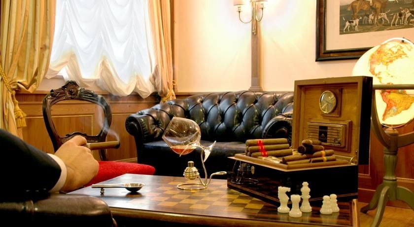 Alpen Suite Hotel มาดอนนาดีกัมปิโญ ภายนอก รูปภาพ